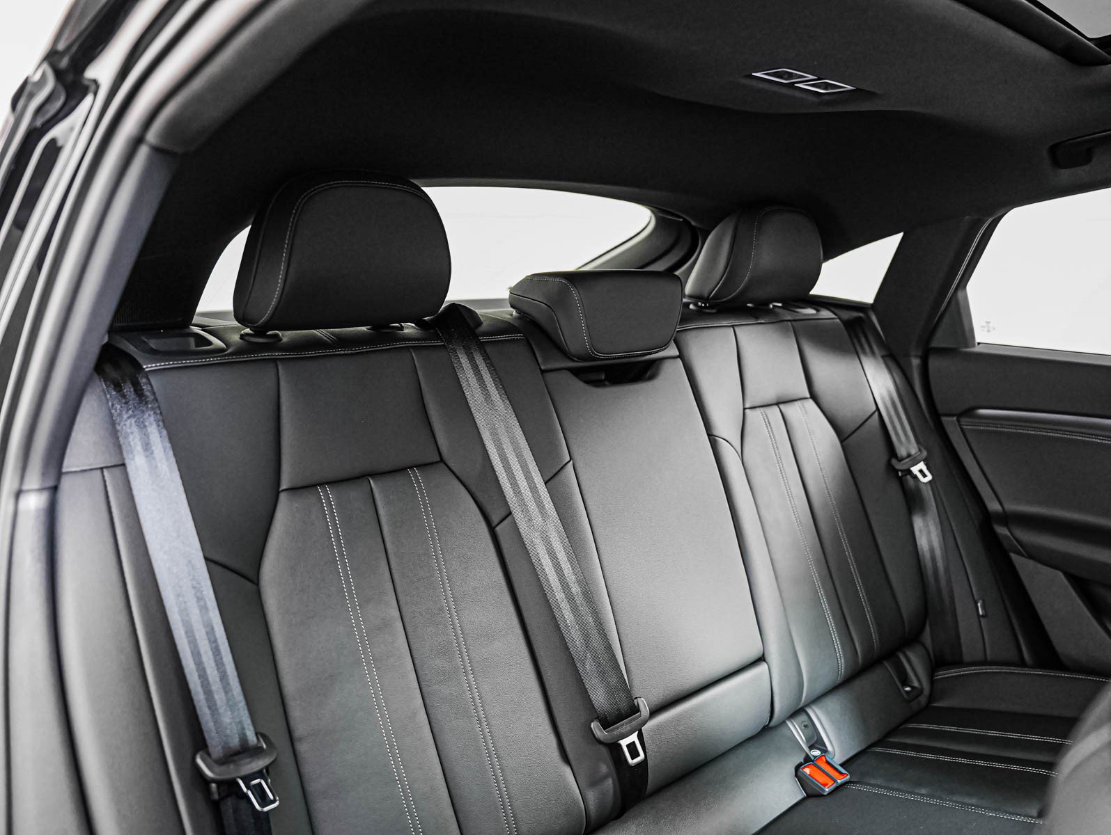 New 2027 Audi SQ6 e-tron Premium AWD/4WD image 10
