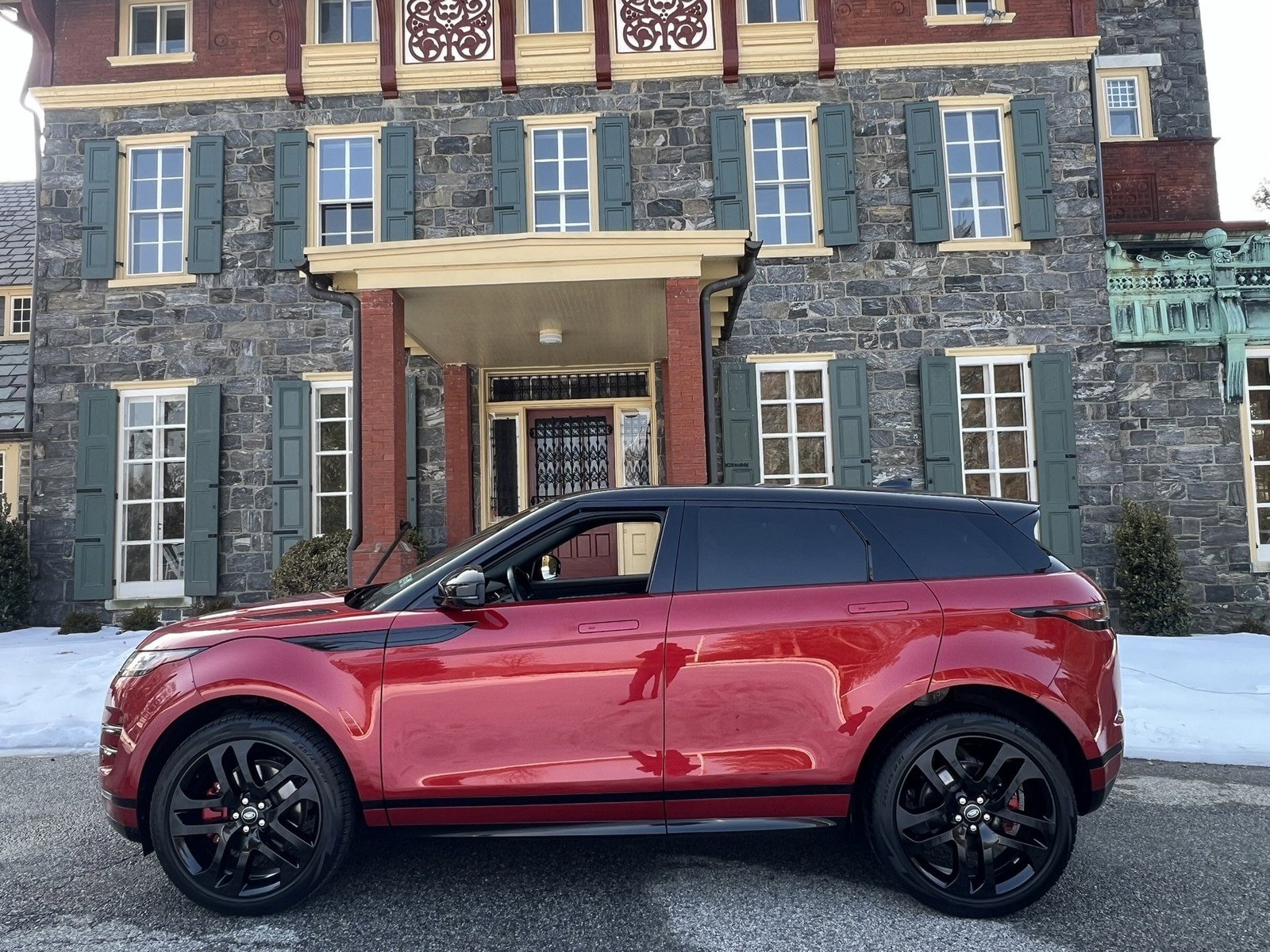 Used 2023 Land Rover Range Rover Evoque R-Dynamic SE image 6