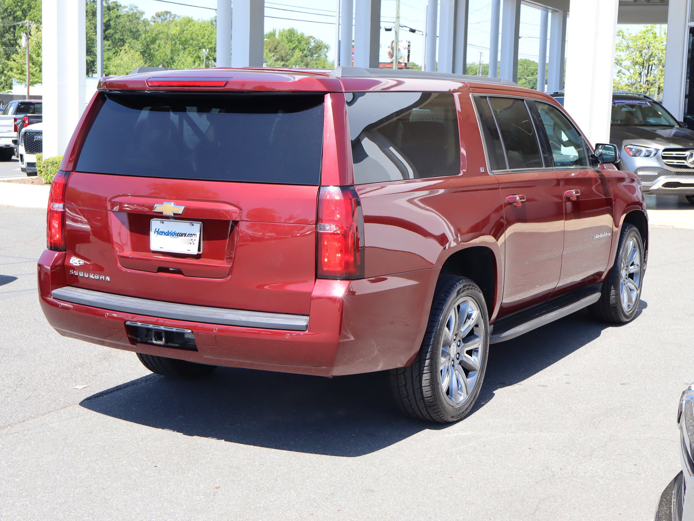 Used 2017 Chevrolet Suburban LT AWD/4WD image 10