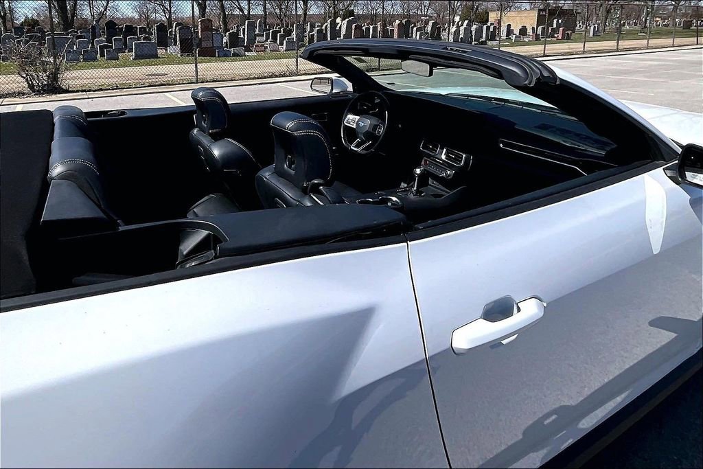 Used 2025 Ford Mustang Premium image 20