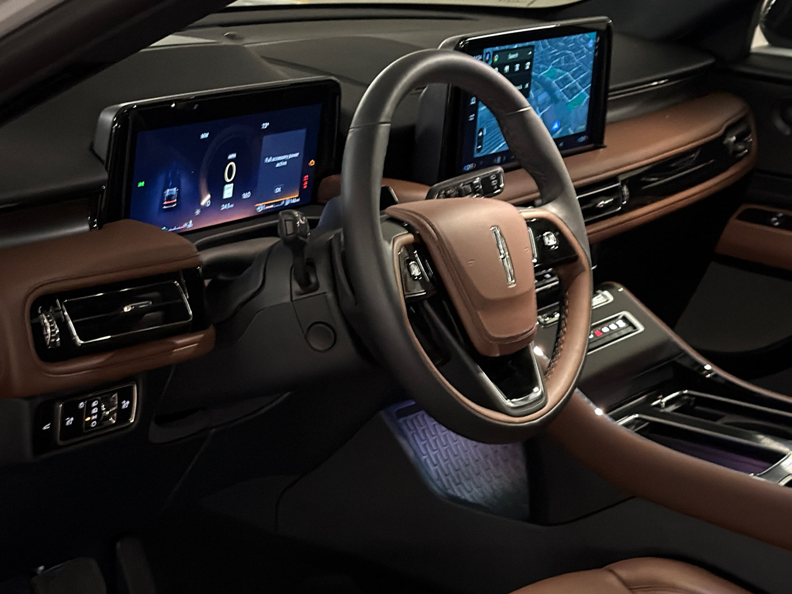 New 2027 Lincoln Aviator Reserve w/ Jet Appearance Package AWD/4WD image 17