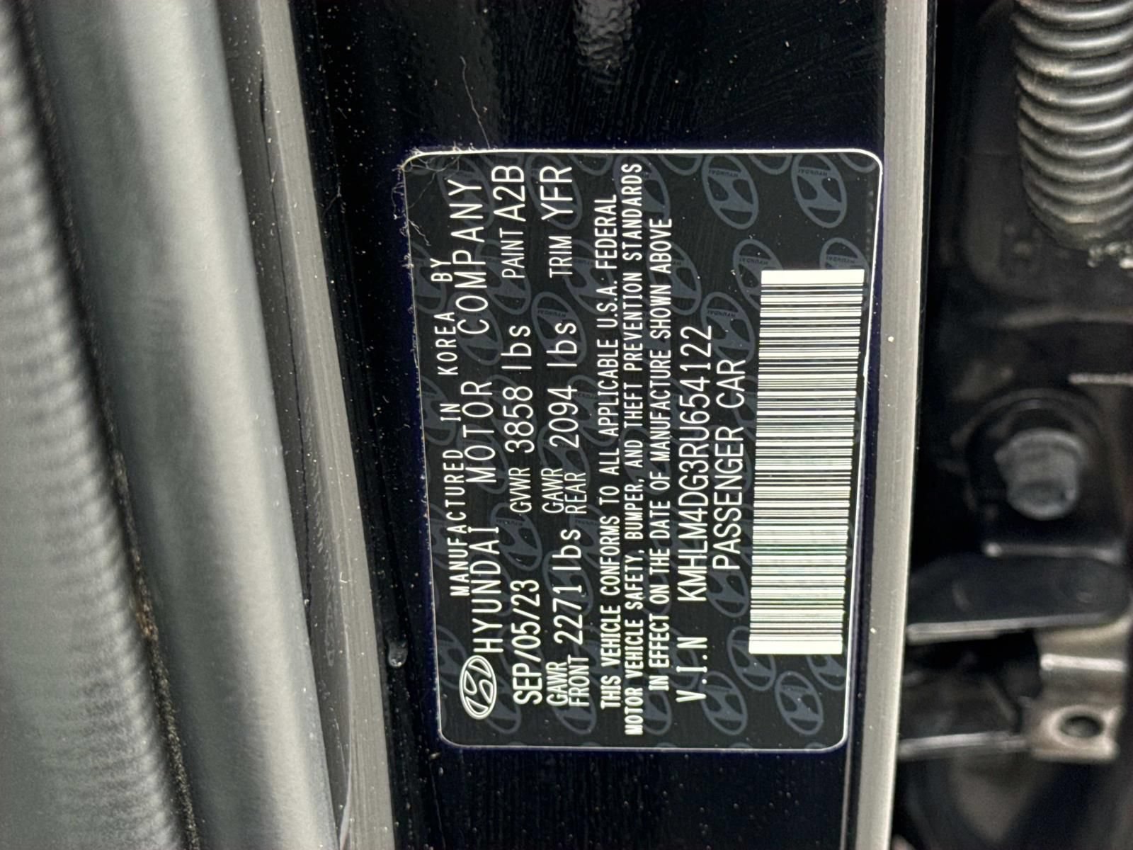 Used 2024 Hyundai Elantra SEL FWD image 30