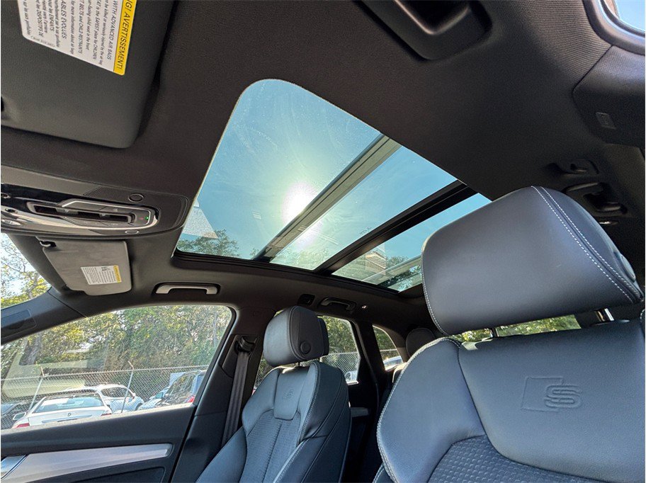 Used 2022 Audi Q5 e Prestige w/ Prestige Package AWD/4WD image 43