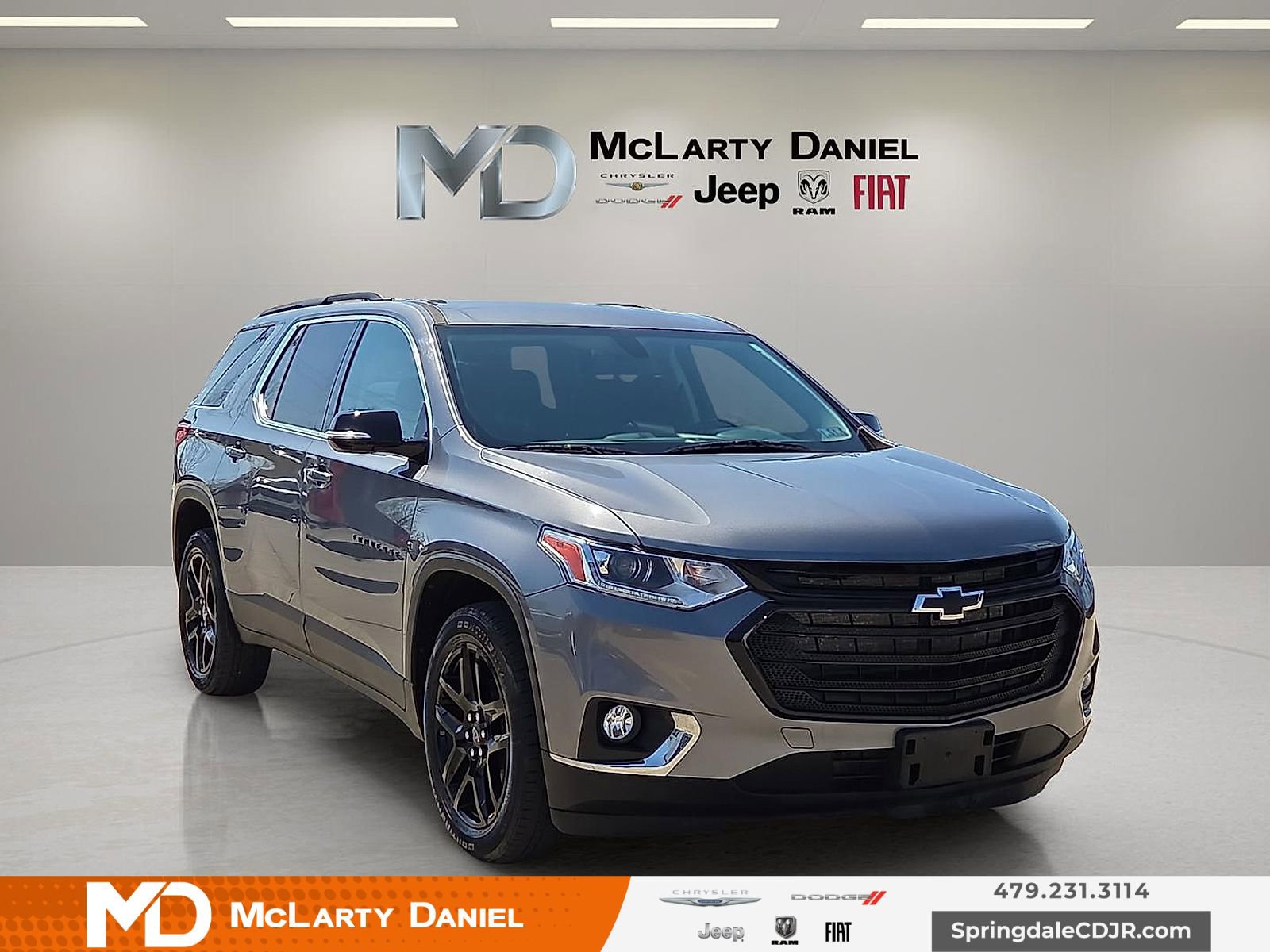 Used 2020 Chevrolet Traverse LT w/ LPO, Blackout Package image 1