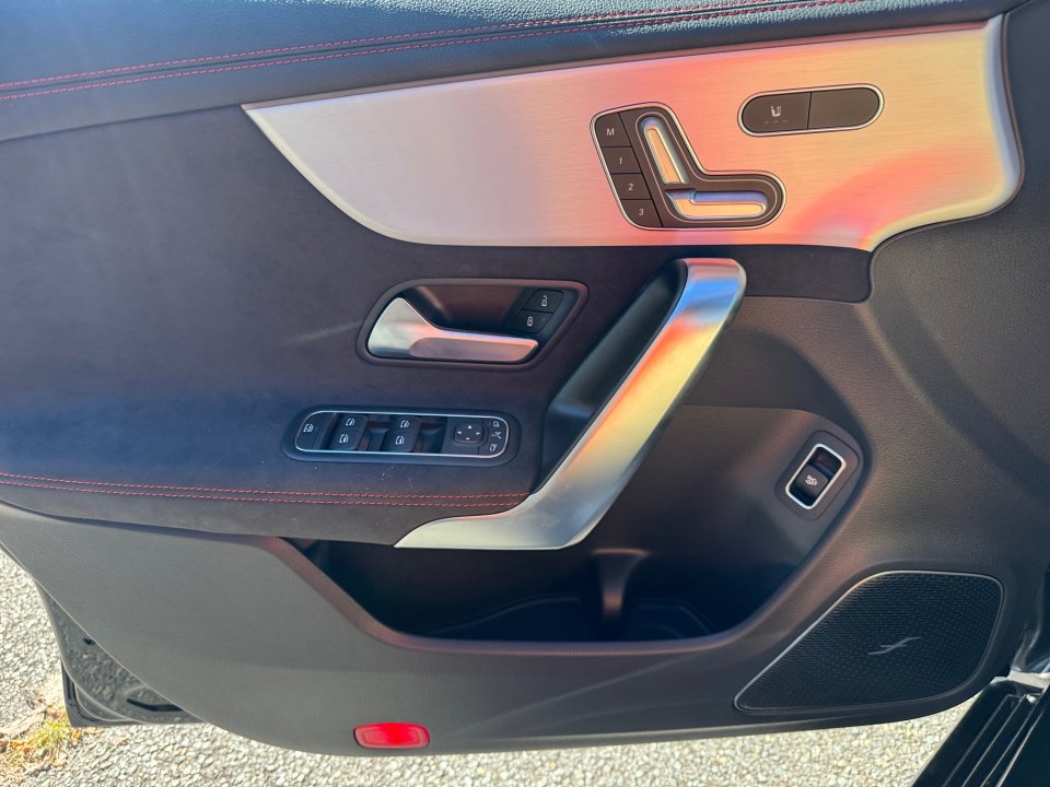 New 2025 Mercedes-Benz CLA 45 AMG 4MATIC image 32