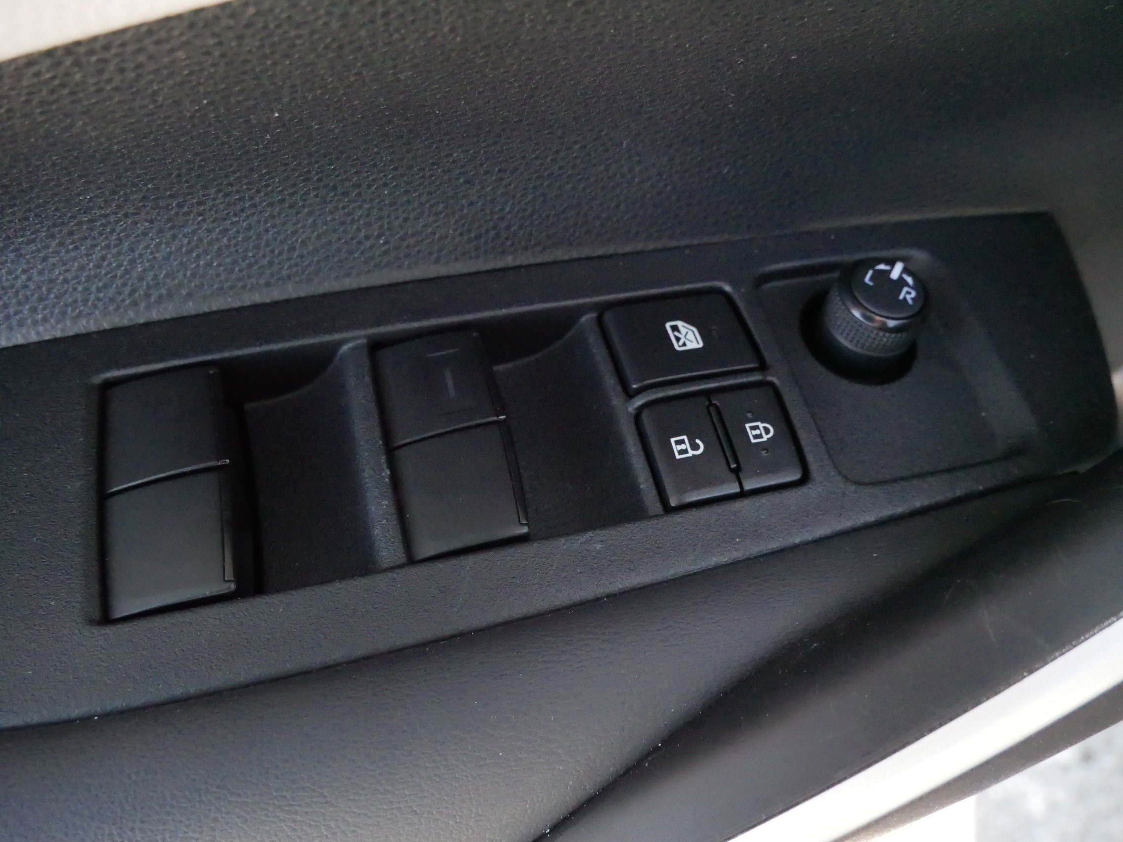 Certified 2024 Toyota Corolla SE w/ SE Premium Package image 19