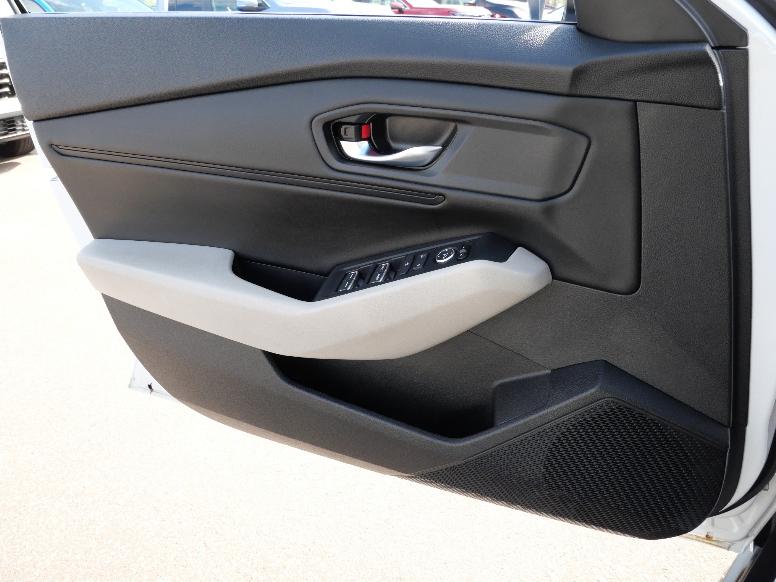 Certified 2023 Honda Accord EX image 28