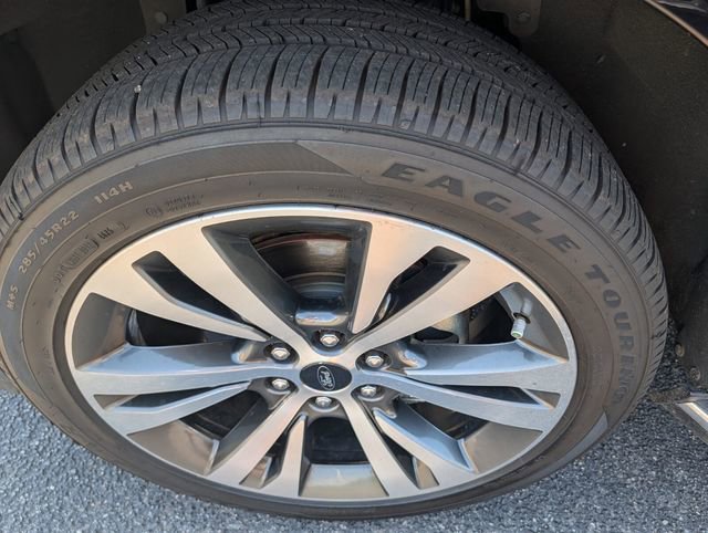 Used 2019 Ford Expedition XLT w/ Equipment Group 202A RWD image 48
