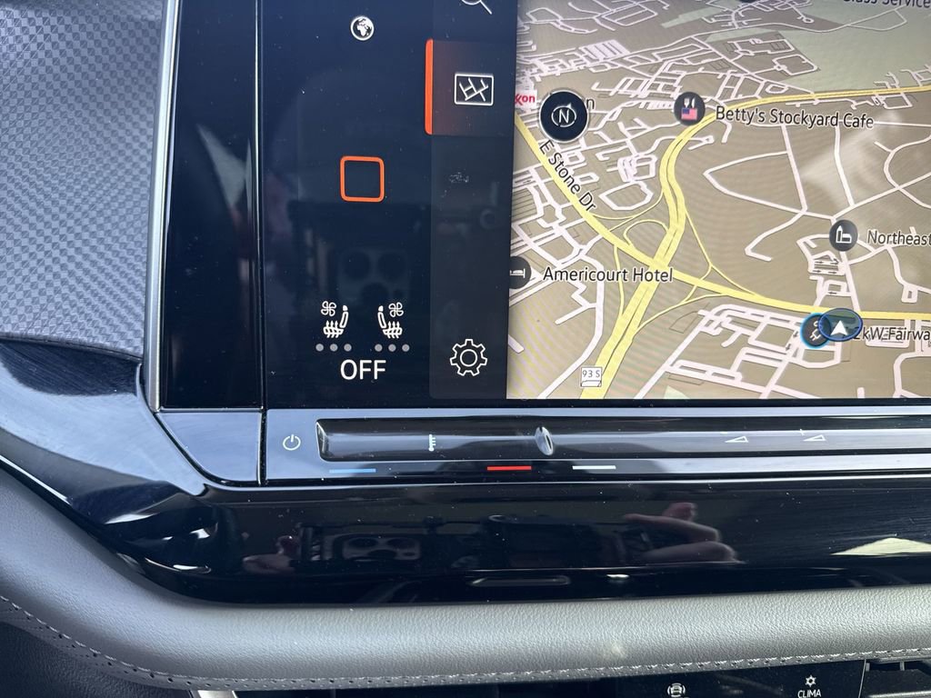 Certified 2024 Volkswagen Atlas Peak Edition SEL image 36