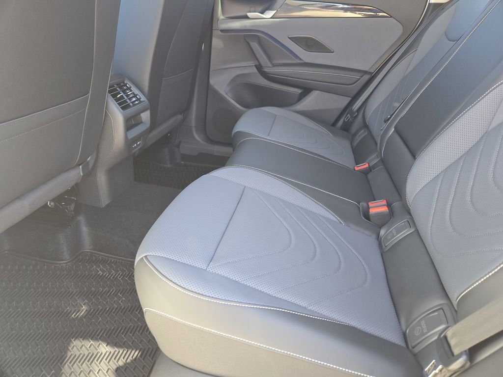 New 2026 Volkswagen Tiguan SE AWD/4WD image 21