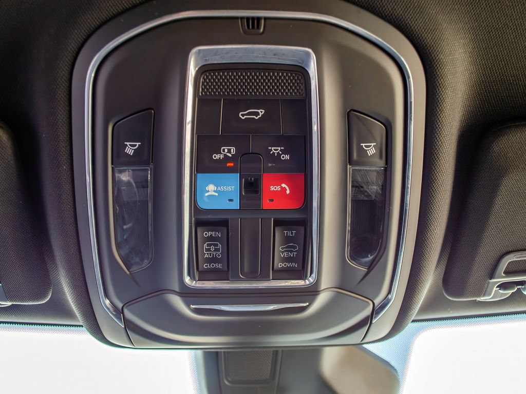 Used 2023 Jeep Grand Cherokee L Laredo AWD/4WD image 25