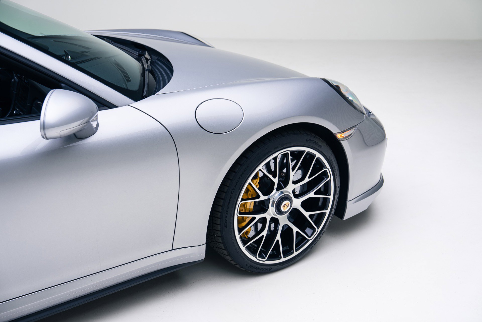 Used 2016 Porsche 911 Turbo S image 22