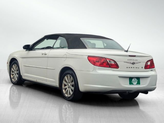Used 2010 Chrysler Sebring Touring FWD image 6
