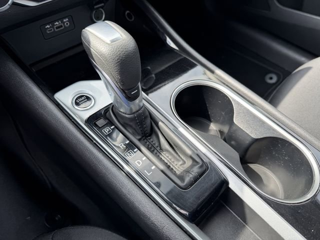 Used 2024 Nissan Altima 2.5 SV image 17