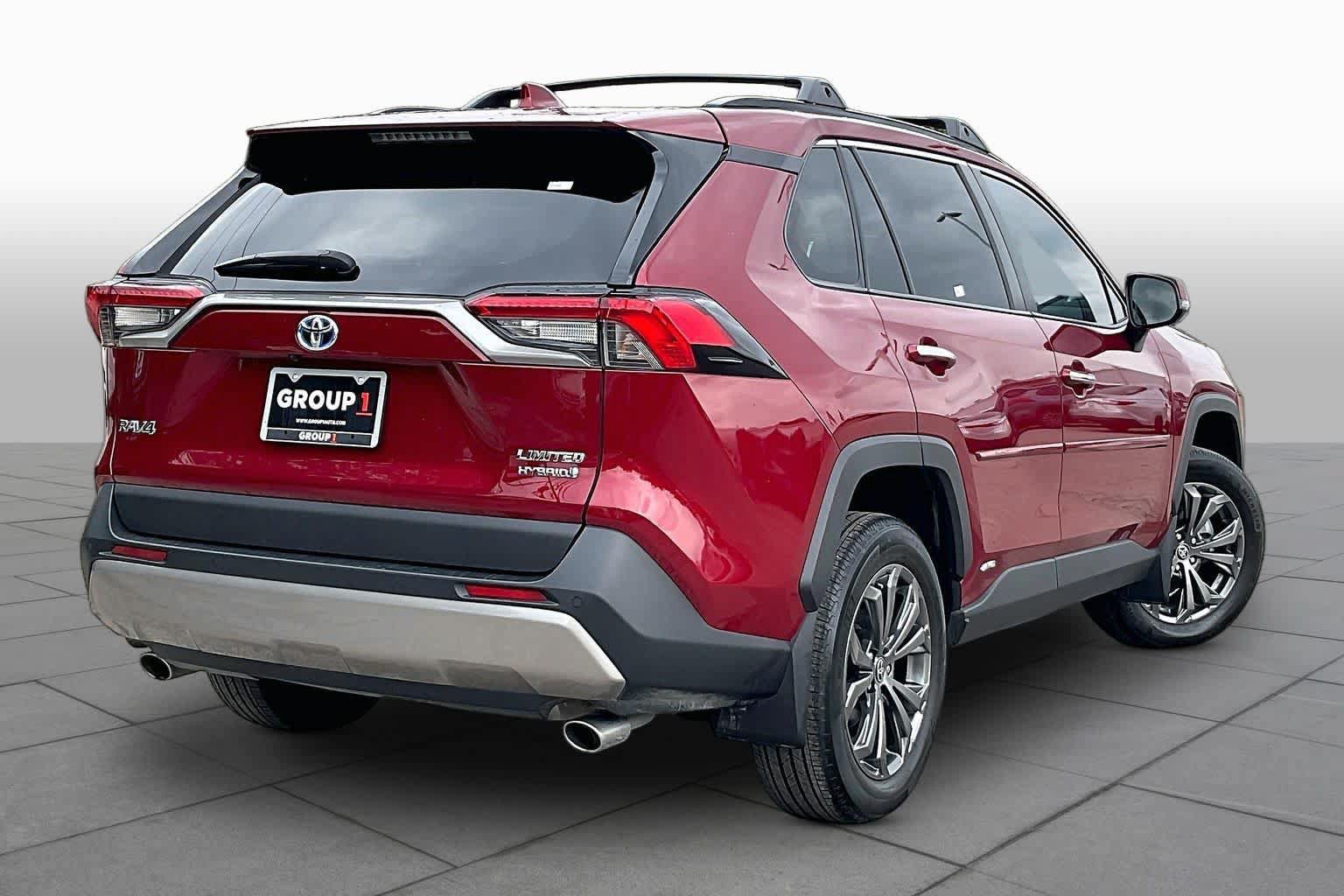 Used 2024 Toyota RAV4 Limited AWD/4WD image 12