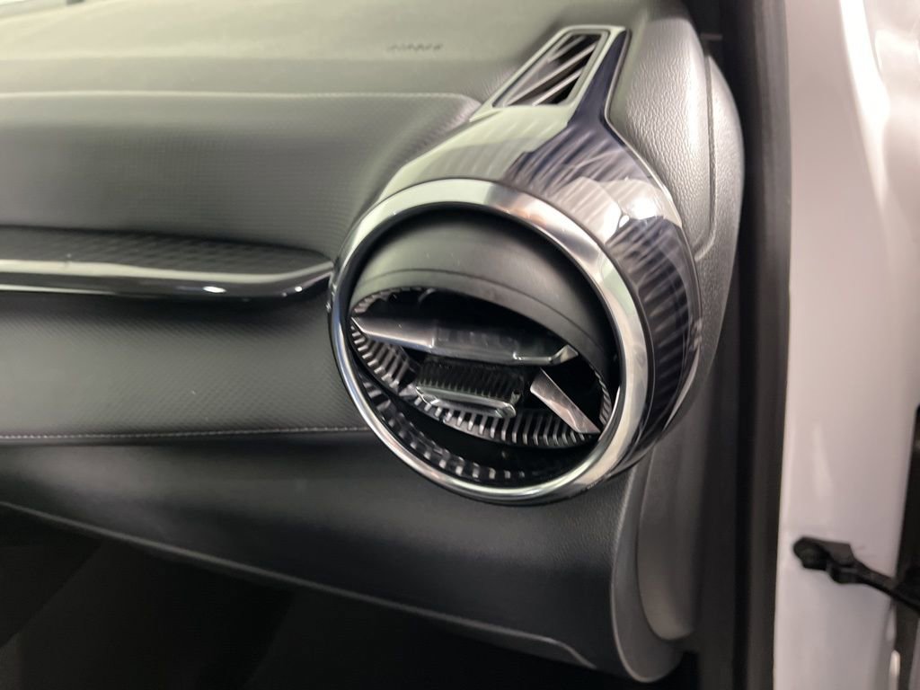 Certified 2025 Chevrolet Equinox LT FWD image 18