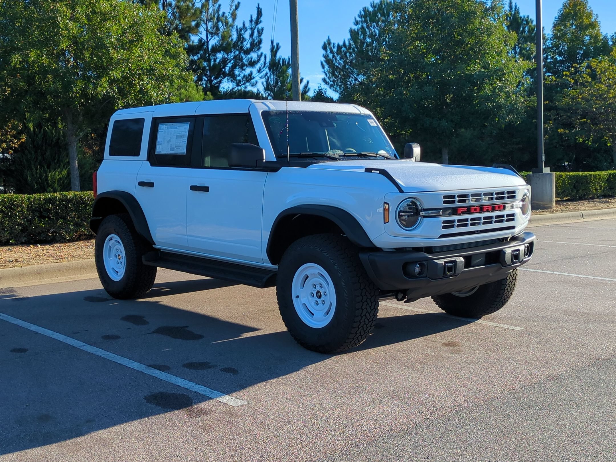 New 2026 Ford Bronco Heritage Edition AWD/4WD image 2