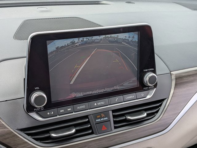 Used 2024 Nissan Altima 2.5 SV image 19