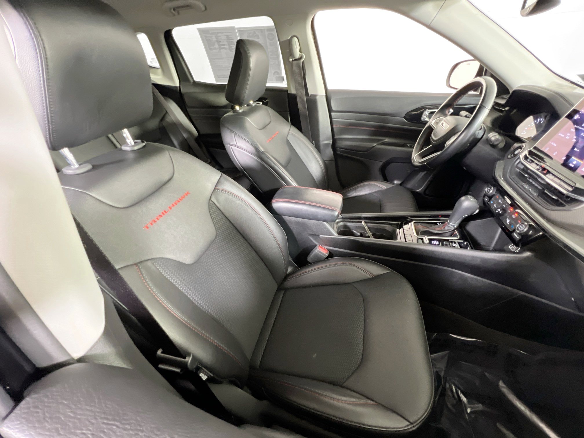 Used 2022 Jeep Compass Trailhawk w/ Trailhawk Convenience Group image 23