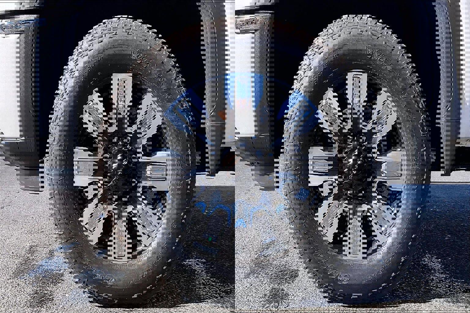 Used 2025 GMC Sierra 2500 Denali w/ Technology Package image 9