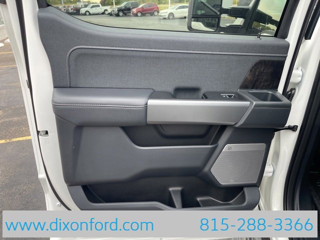 New 2026 Ford F250 Lariat w/ Black Appearance Package image 24