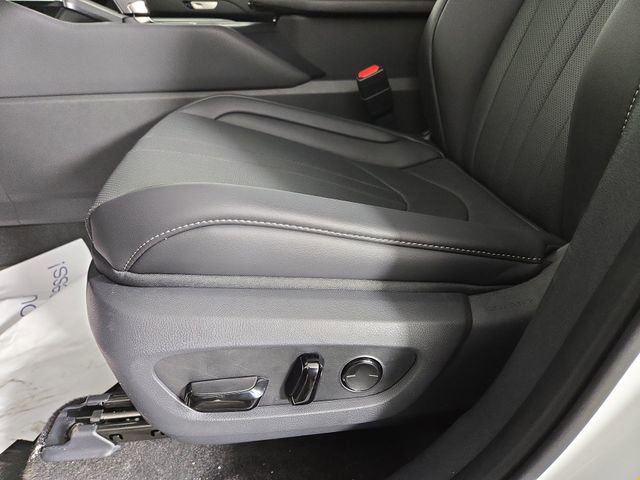 New 2026 Lexus TX 500h AWD image 25