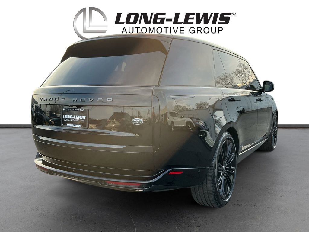Used 2023 Land Rover Range Rover Long Wheelbase SE image 7
