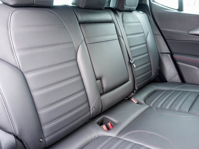 Used 2024 Dodge Hornet GT image 4
