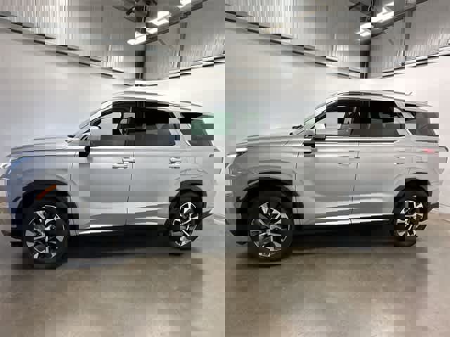 Used 2021 Hyundai Palisade SEL image 2