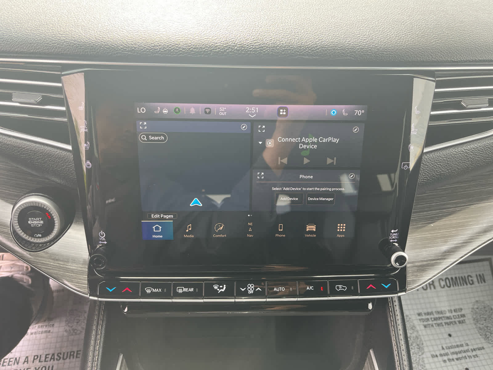 Used 2024 Jeep Wagoneer Series III AWD/4WD image 17