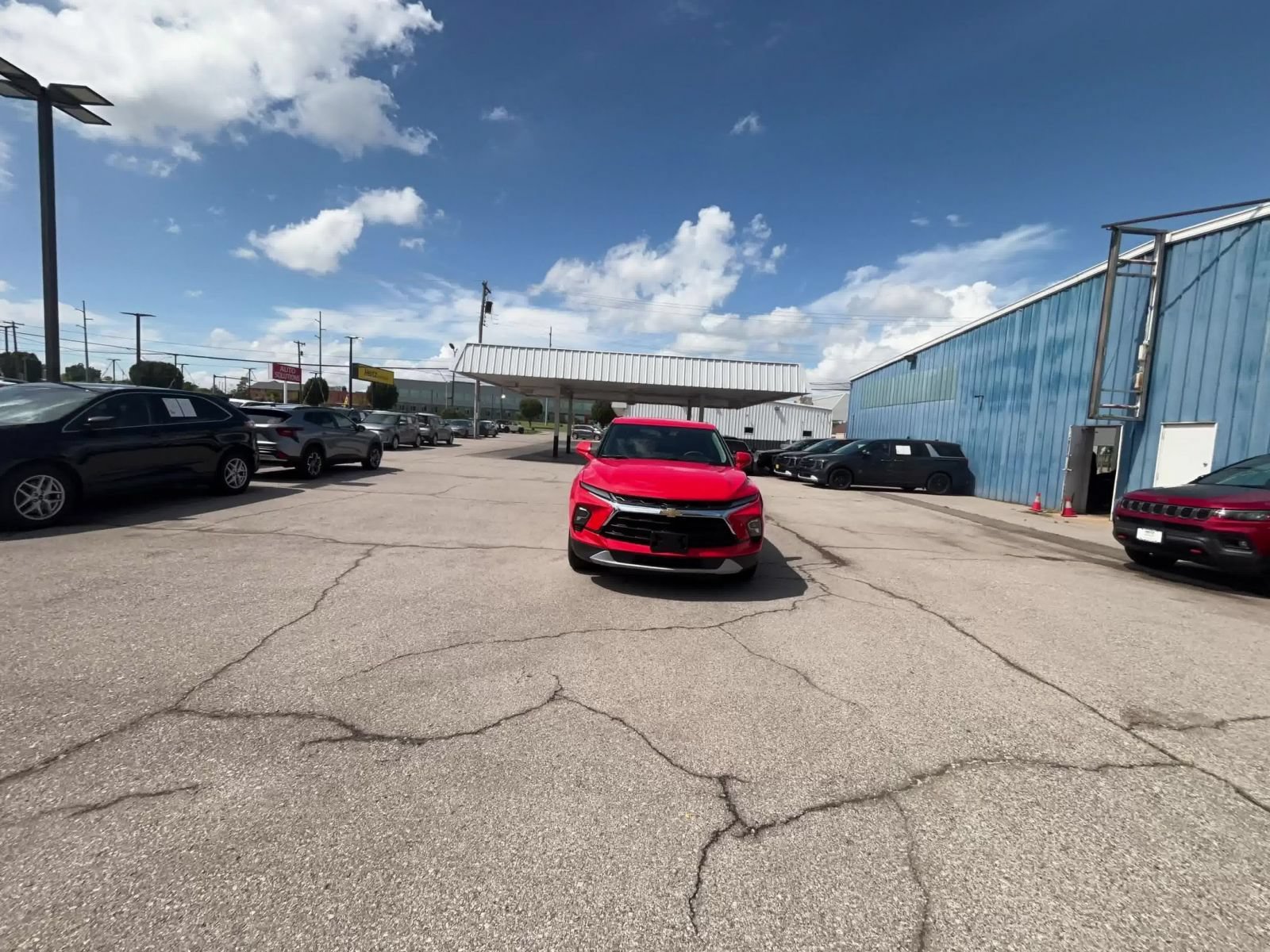 Used 2025 Chevrolet Blazer LT FWD image 15