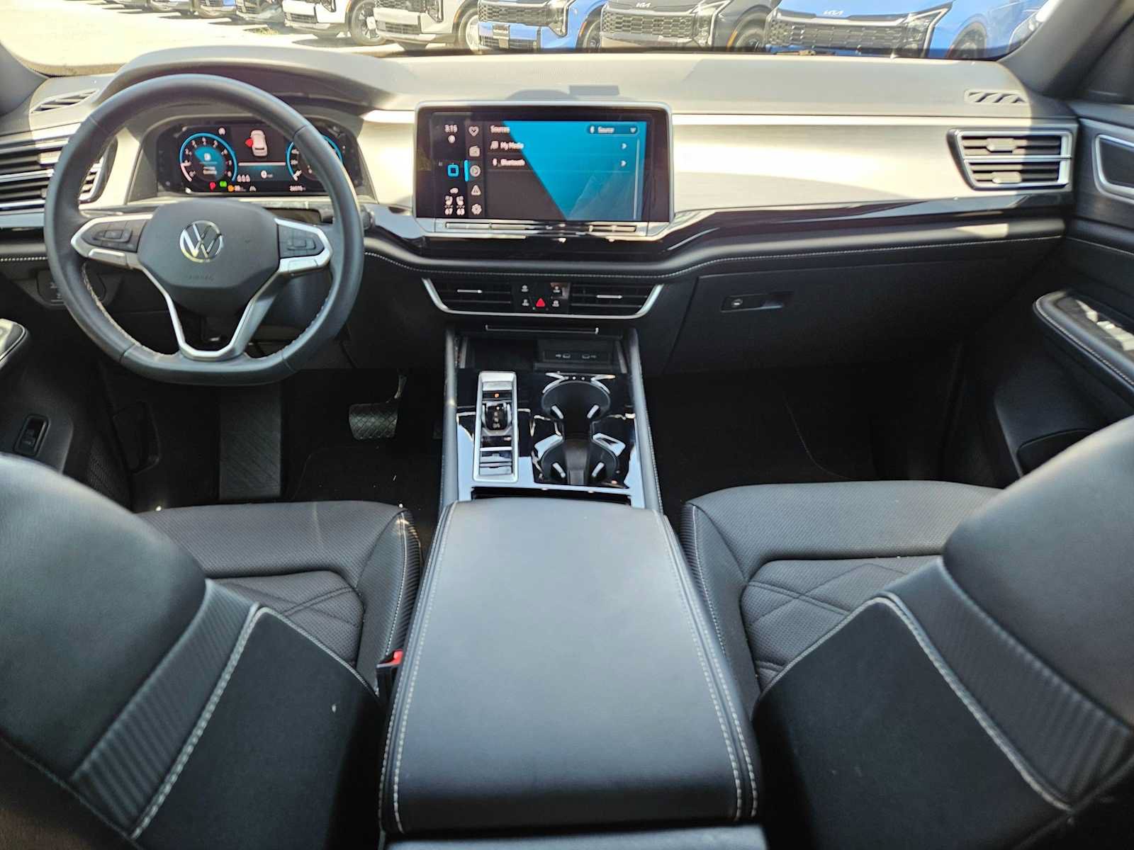 Used 2024 Volkswagen Atlas Cross Sport SE FWD image 12