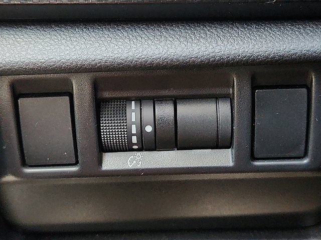Certified 2025 Subaru Crosstrek 2.0i AWD/4WD image 22