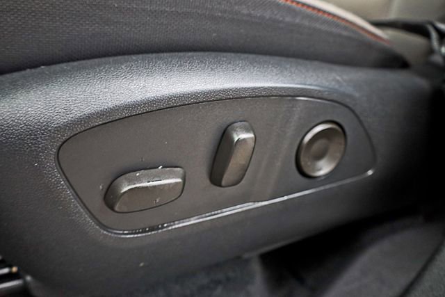 Used 2024 Chevrolet Traverse LT w/ Enhanced Driving Package image 13