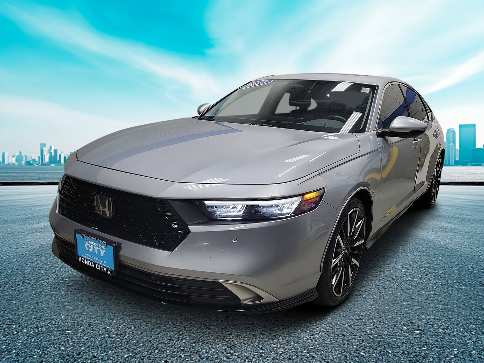 Used 2023 Honda Accord Touring image 2