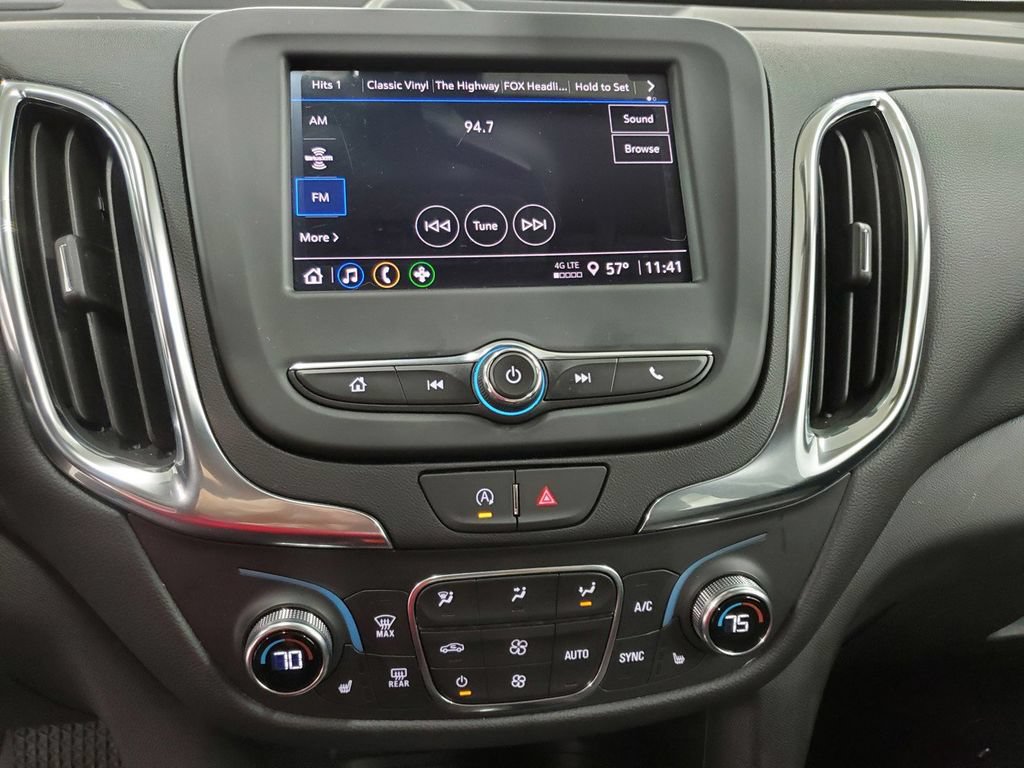 Used 2024 Chevrolet Equinox LT FWD image 16