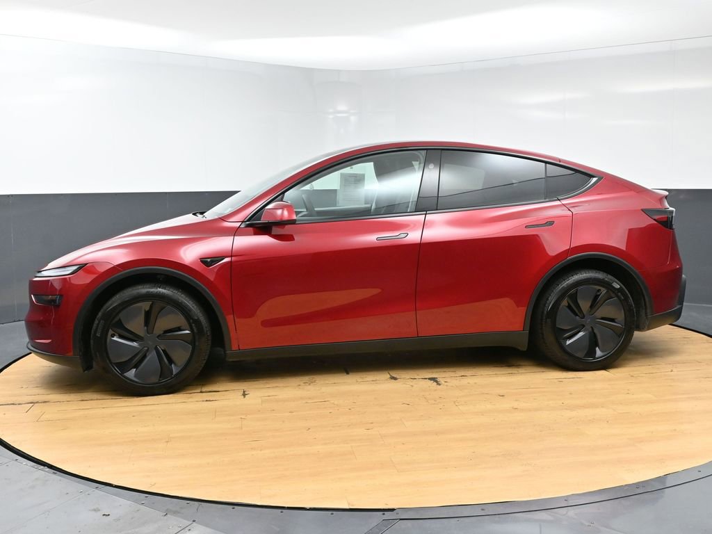 Used 2026 Tesla Model Y AWD image 5