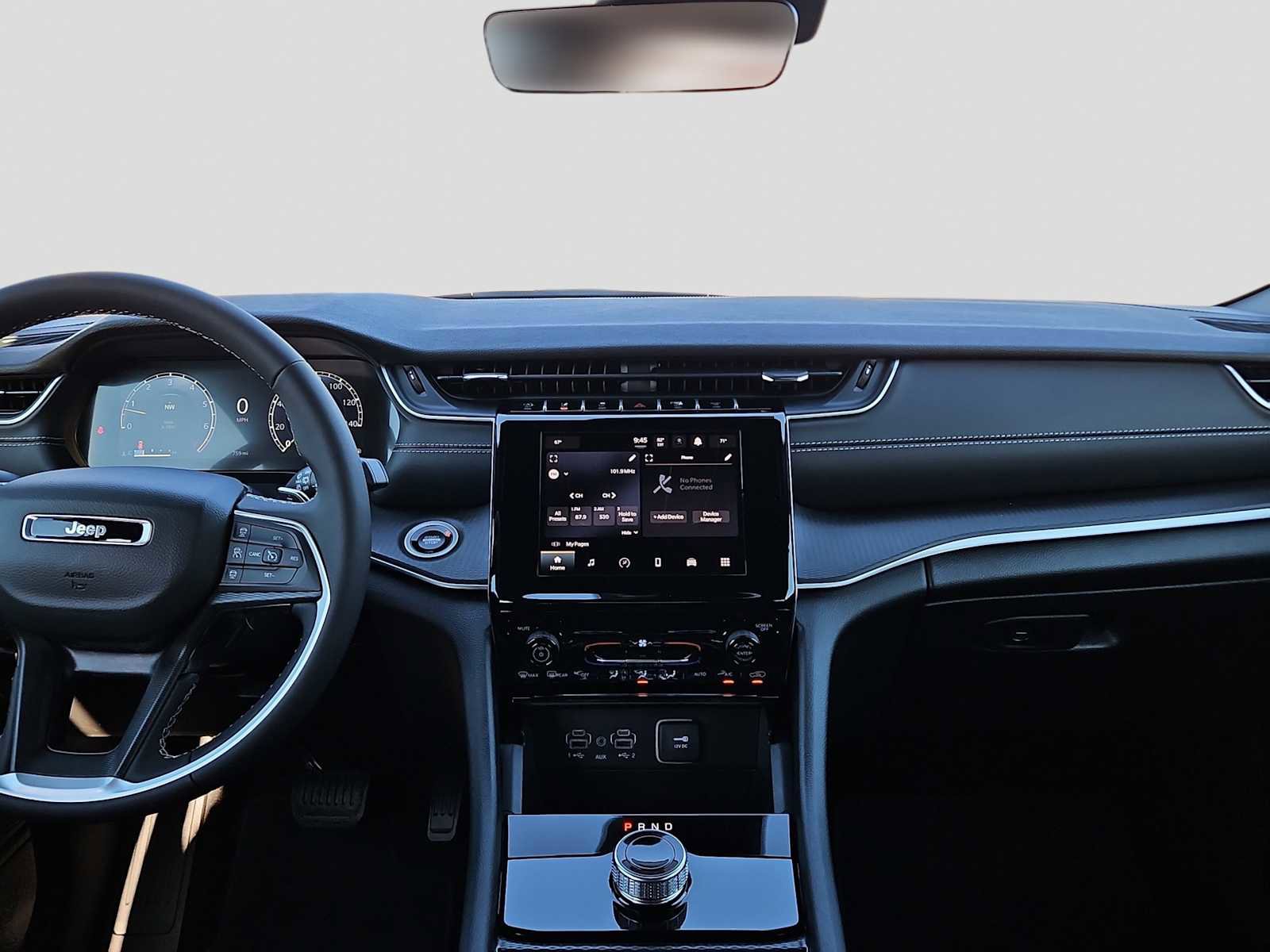 Used 2025 Jeep Grand Cherokee Laredo X image 15