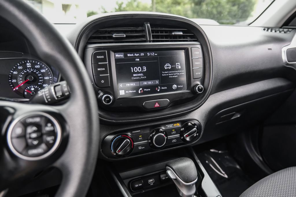 Used 2022 Kia Soul LX w/ Technology Package FWD image 27