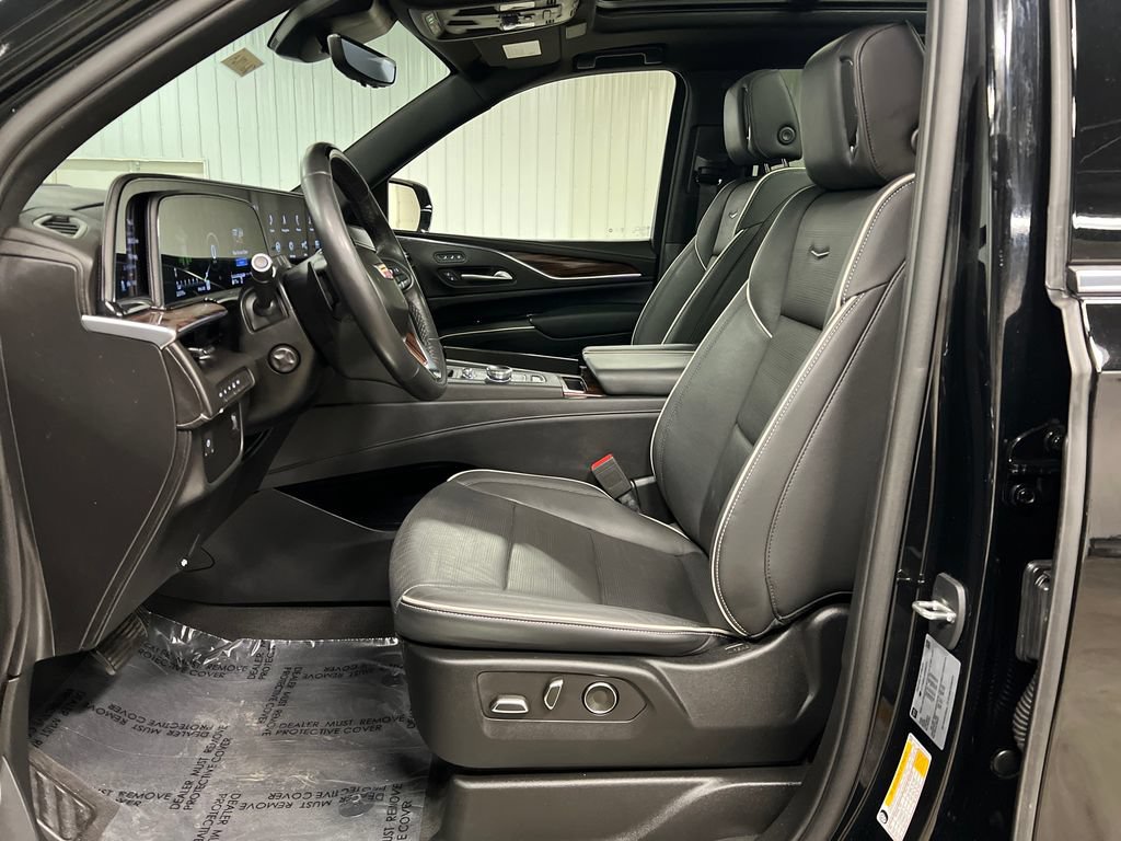 Certified 2023 Cadillac Escalade Premium Luxury w/ LPO, Floor Liner Package AWD/4WD image 12