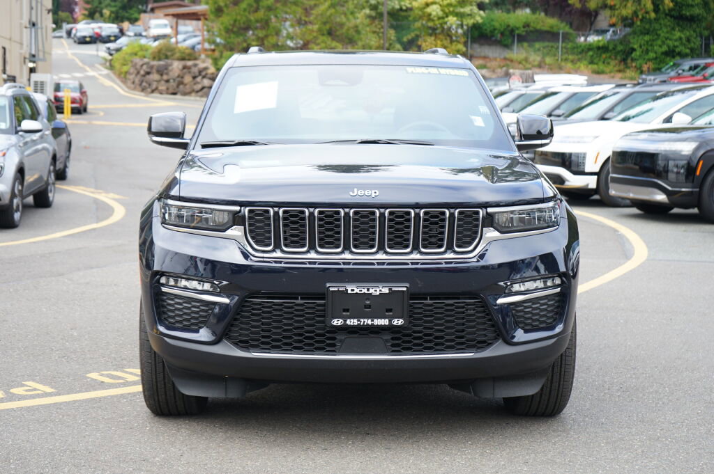 Used 2024 Jeep Grand Cherokee Limited 4xe w/ Trailer Tow Package image 2