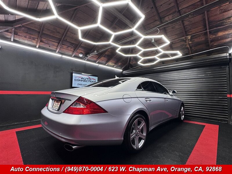 Used 2007 Mercedes-Benz CLS 550 image 3