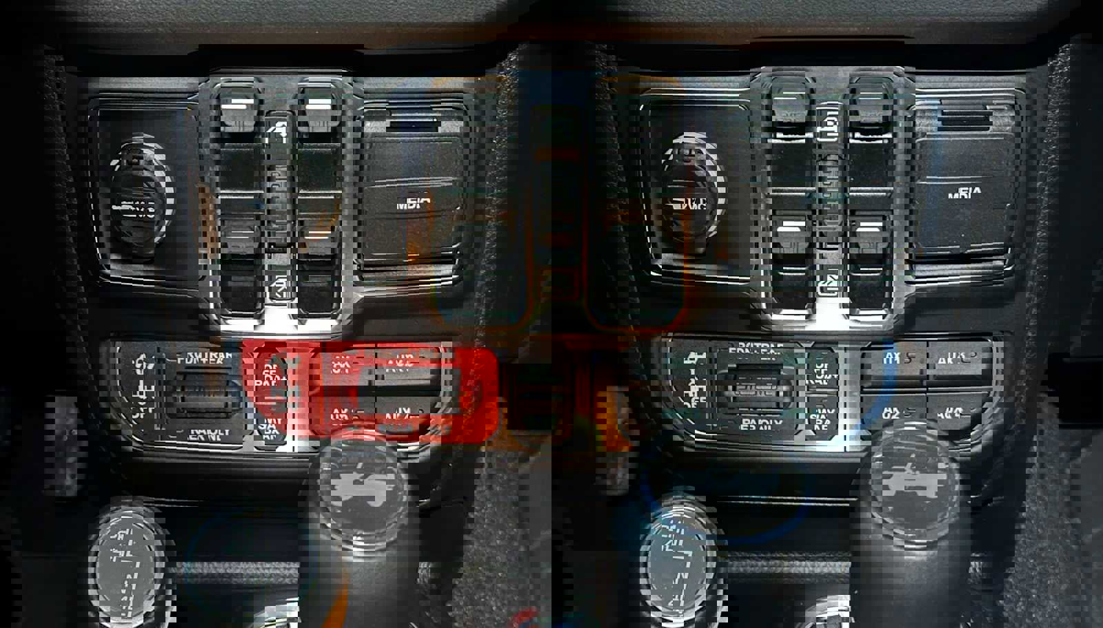 Used 2024 Jeep Wrangler Unlimited Rubicon w/ Capability Package image 30