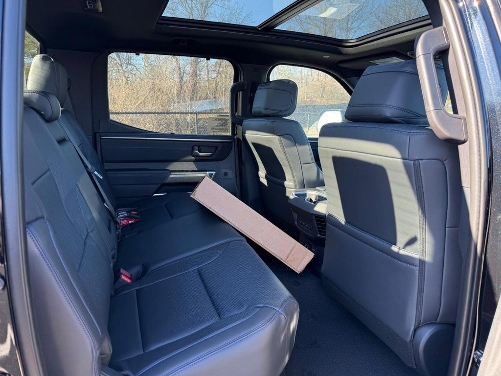 New 2025 Toyota Tundra Platinum image 7