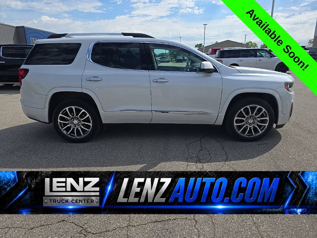 Used 2022 GMC Acadia Denali w/ GMC Pro Grade Package AWD/4WD image 1