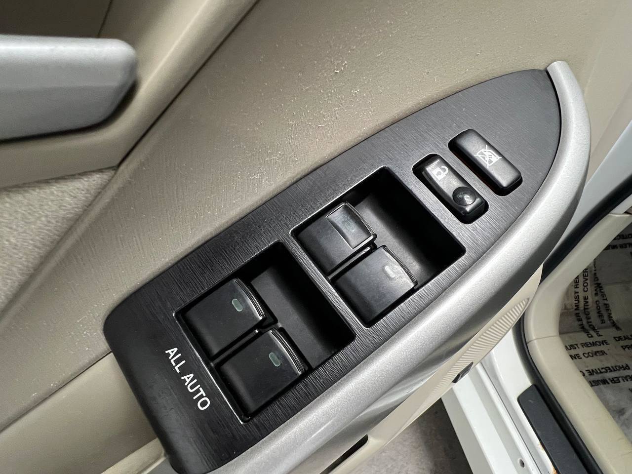 Used 2010 Toyota Prius Three FWD image 20
