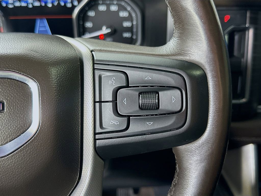 Used 2021 GMC Yukon XL Denali w/ Denali Premium Package image 25