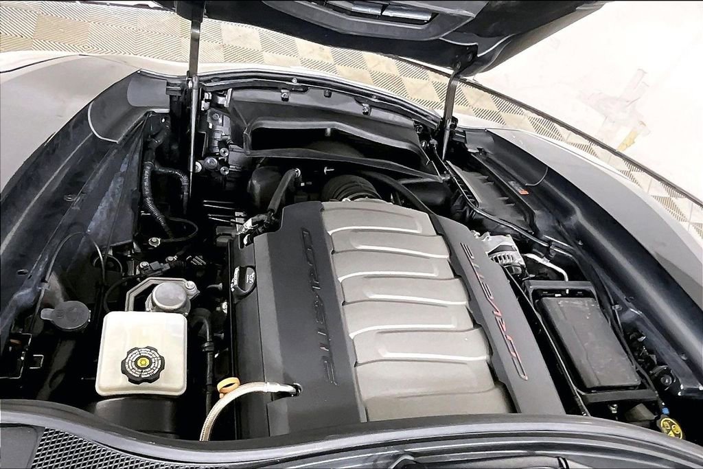 Used 2017 Chevrolet Corvette Stingray Coupe w/ 1LT image 7