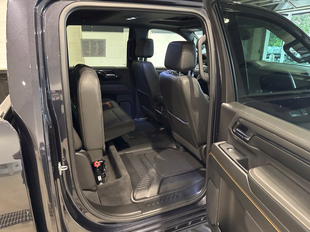 Used 2024 GMC Sierra 3500 AT4 AWD/4WD image 14