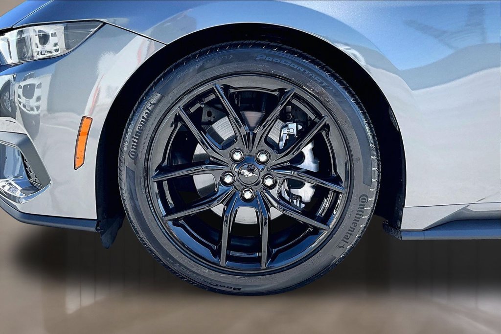 Used 2025 Ford Mustang Convertible w/ Mustang Nite Pony Package RWD image 32